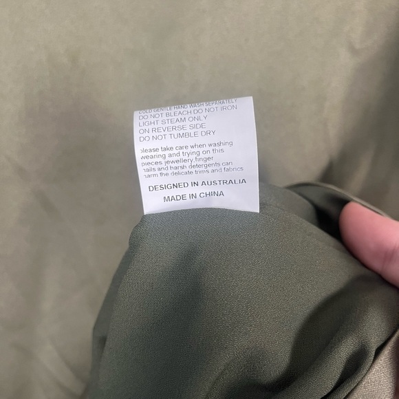 Elliatt Fearless Dress in Khaki green mini dress size XS - Picture 6 of 9